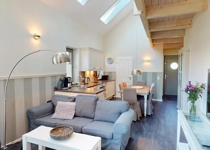 Semesterbostad Suedstrand Haus 49 *